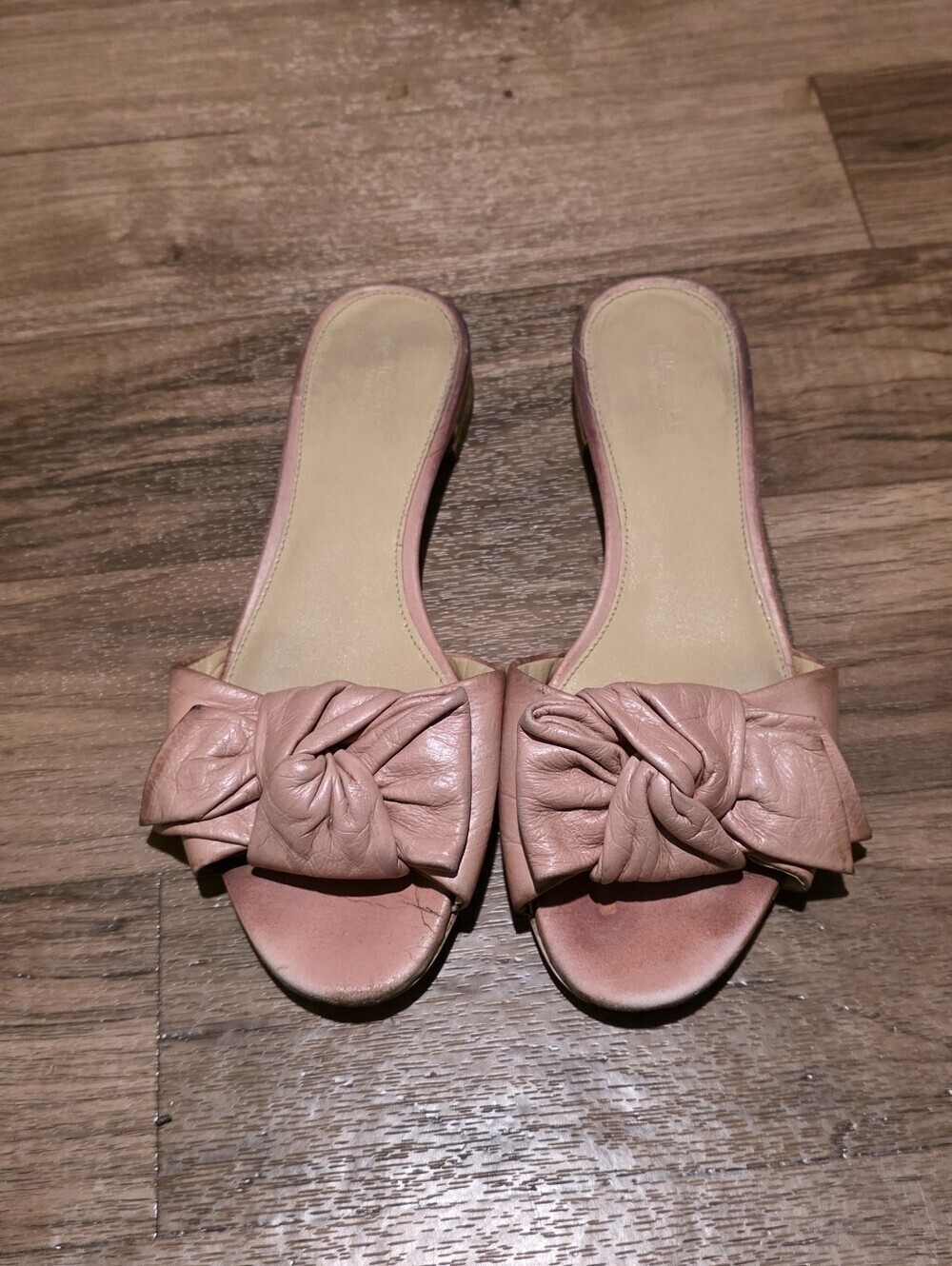 Michael Kors Blush Knot Slide Sandals